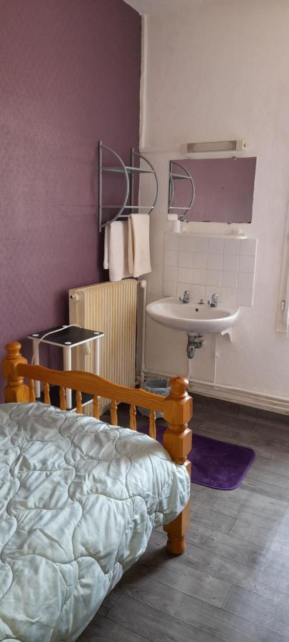 Le Parisien Hotel Saintes Luaran gambar