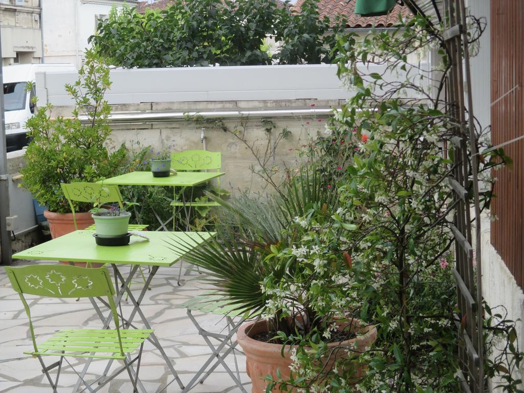 Le Parisien Hotel Saintes Luaran gambar