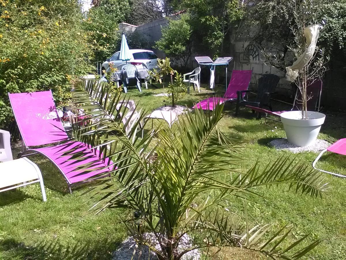 Le Parisien Hotel Saintes Luaran gambar