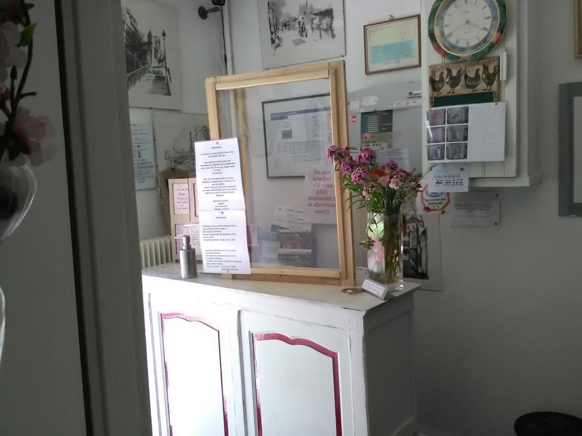Le Parisien Hotel Saintes Luaran gambar